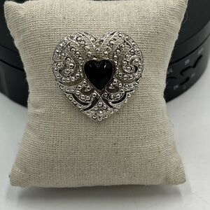 Renaissance Style Filigree Textured Silver Tone Heart Pin Brooch Black Stone